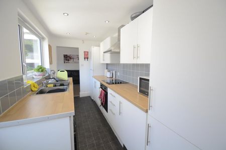 1 bedroom house of multiple occupation to rent - Photo 4