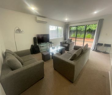 12A Commissariat Road - Photo 3