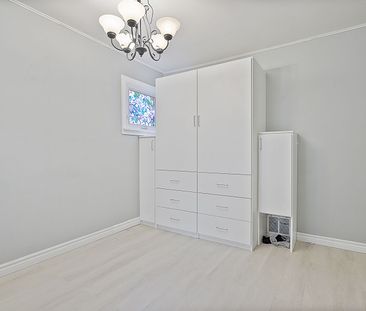 For Lease - 144 Admiral Road, Ajax, Ontario - Photo 6