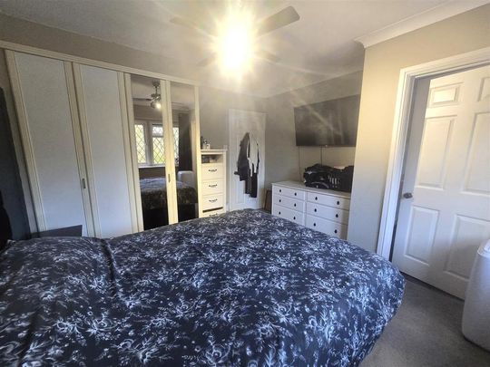 3 bedroom link detached house to rent - Photo 1