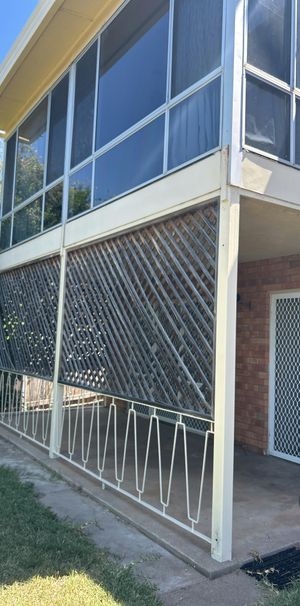 FOUR BEDROOM TWO BATHROOM HOUSE IN HILLVUE - Photo 2