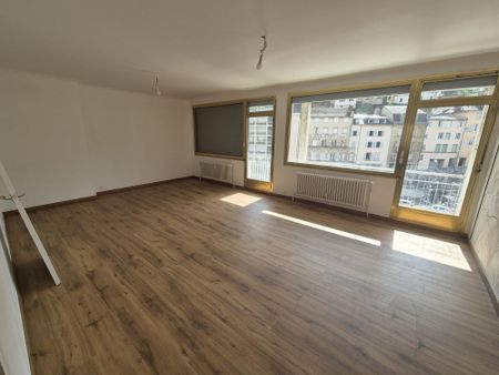 Location Appartement 6 pièces 115m² TULLE 19000 - Photo 3