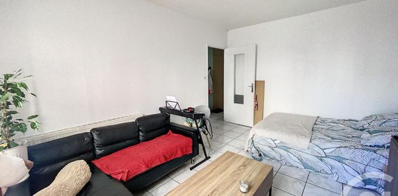 Location Appartement 1 pièce 26m² CLERMONT FERRAND 63000 - Photo 2