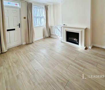 2 bedroom terraced house to rent - Photo 2
