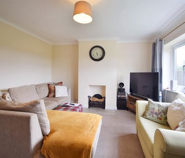 Down Hatherley Lane, Hatherley - Photo 2