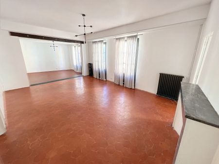 Location Appartement 4 pièces 145m² PERPIGNAN 66000 - Photo 3