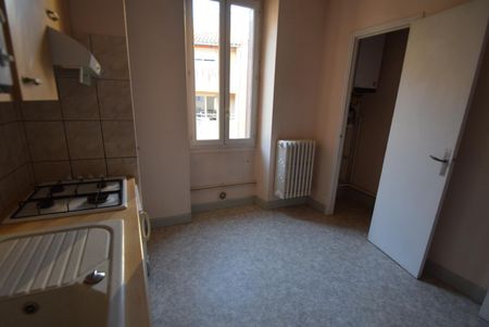 Location Appartement 2 pièces 41m² AUBENAS 07200 - Photo 3