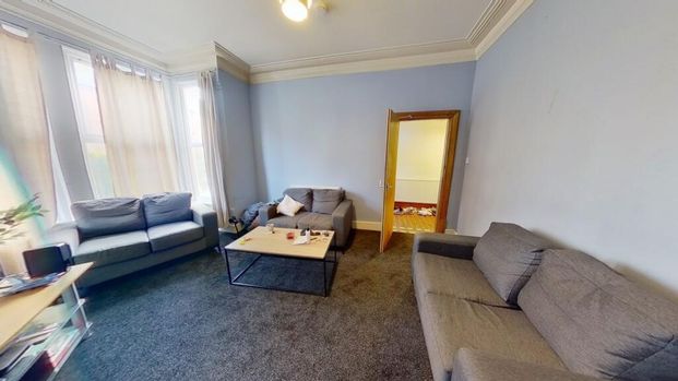 5 bedroom house to rent - Photo 1