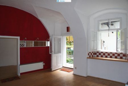 102qm historische Altbauwohnung in Krems/Stein würde sich über einen neuen Mieter sehr freuen! - Photo 2