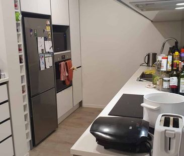 Modern & Sunny Room in Orewa - Photo 5