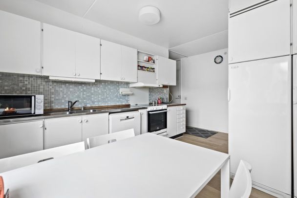 Sorögatan, Kista - Foto 1