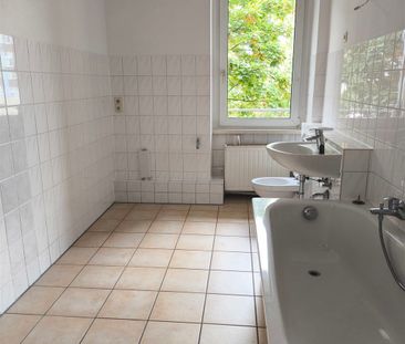 TOP SINGLEWOHNUNG! 2-Zimmer Wohnung mit Balkon, Bad m. Fenster u. W... - Photo 4