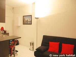 Logement à Paris, Location meublée - Photo 3