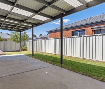 Spacious home in Prime Location - Photo 4