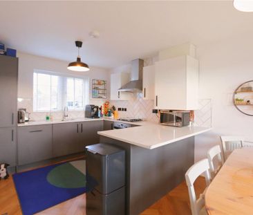 3 bedroom detached house to rent - Photo 5