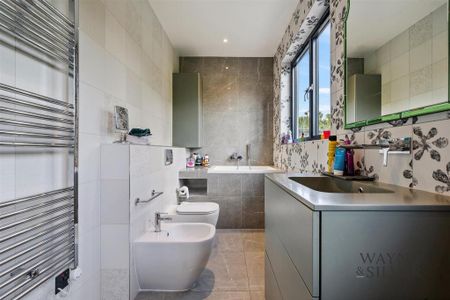 3 bedroom detached house to rent - Photo 4