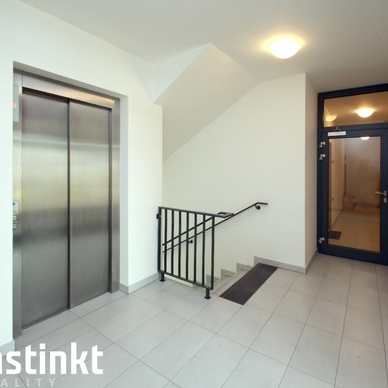 Pronájem bytu 1+kk 38 m2 - Fotografie 1