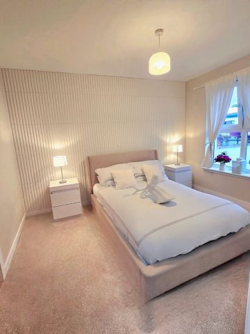 3 Bed Semi-Detached House, Penthouse Suite Dubai Inspired, EH5 - Photo 5