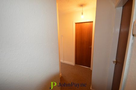 Tudor Road, Camp Hill, Nuneaton, CV10 9EH - Photo 3