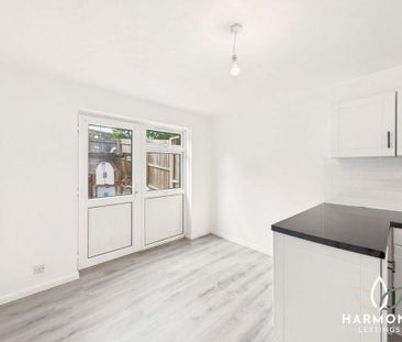 3 bedroom end of terrace house to rent - Photo 6