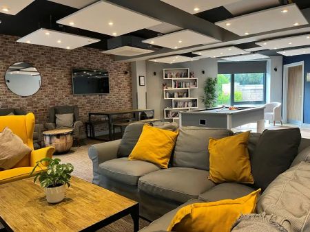 Studio Bronze - Photo 2