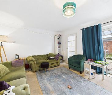 3 bedroom terraced house to rent - Photo 1