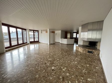 "Grosse Attikawohnung mit Blick auf die Aare in kleinem Gewerbehaus" - Photo 2