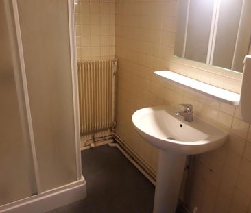 Location Appartement 2 pièces 43m² BORDEAUX 33000 - Photo 5