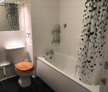 2 bedroom flat to rent - Photo 6