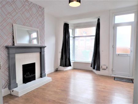 2 Bedroom Terraced House To Rent - Photo 2