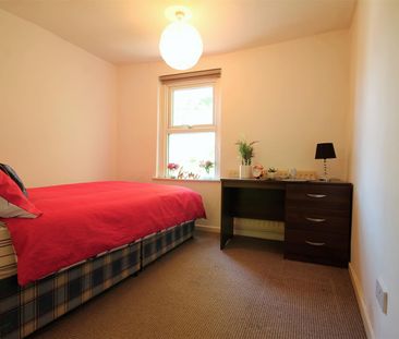 Warwick Street, Heaton - Photo 6