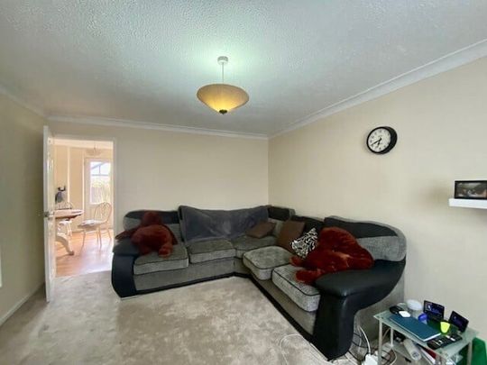 Sandpiper Close, St. Mellons, CARDIFF - Photo 1