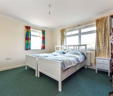 5 bedroom detached house to rent - Photo 6