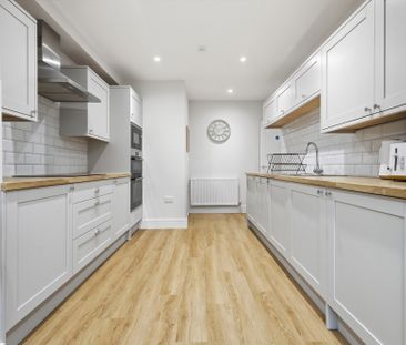 One-Bedroom House share - Photo 5