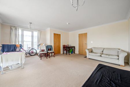 2 bedroom flat to rent - Photo 2