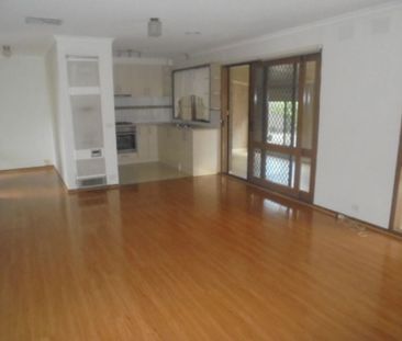 QUIET COURT LOCATION - Photo 5