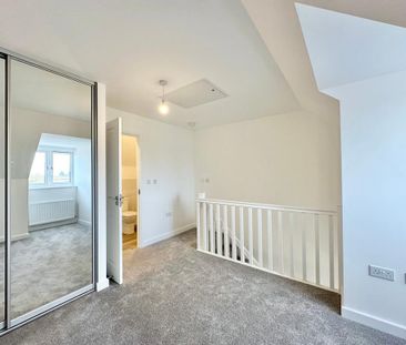 3 bedroom terraced house to rent - Photo 4