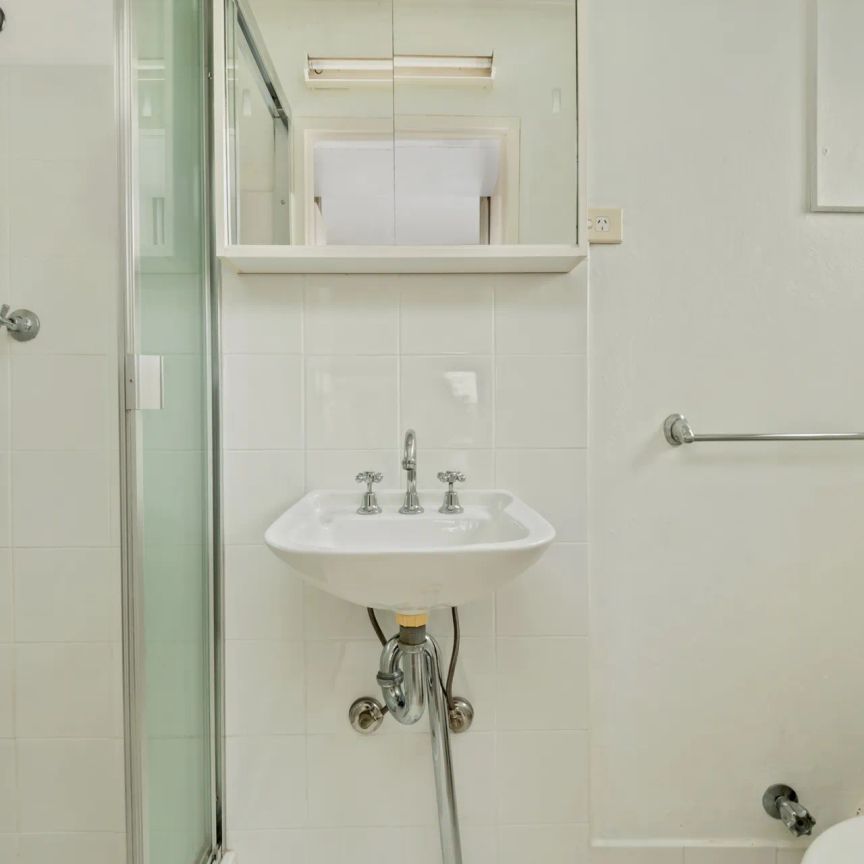 Cosy & Convenient Studio Apartment - Photo 1