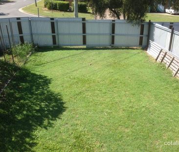 Family Home In Quiet Pocket Of Slacks Creek - Photo 4