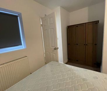 1 Bed Flat, Duke Street, S2 - Photo 1