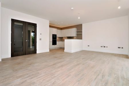 2Bedrooms, 2Bathrooms - Photo 2