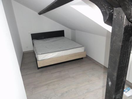 Location Appartement 1 pièce Meublé 22m² LE CREUSOT 71200 - Photo 4