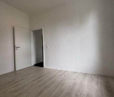 Von Privat - Renovierte helle 2-Raum Wohnung - Photo 1