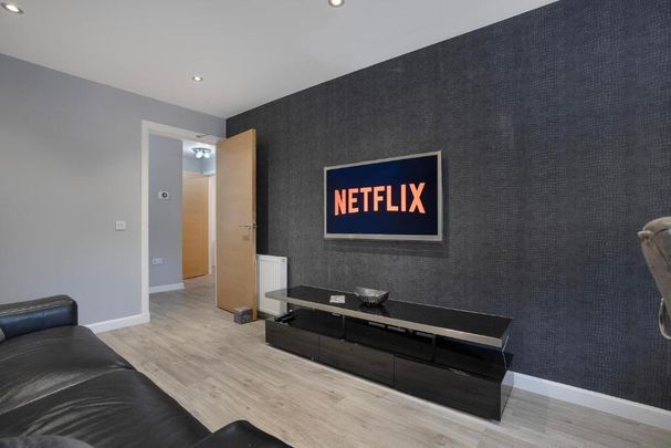 2 Bed Flat, Park Street, AB24 - Photo 1