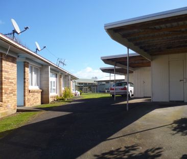 Lovely Two Bedroom Unit - Photo 4