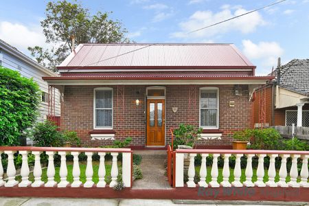 21 Station Street, Tempe NSW 2044 - House For Rent | Domain - Photo 4