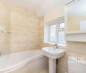 Embleton Road, Watford, Hertfordshire, WD19 - Photo 2