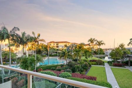 Waterfront Three Bedroom Apartment - Photo 4