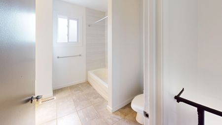 For Lease - 15 Millwood Crescent, Kitchener, Ontario - Photo 4