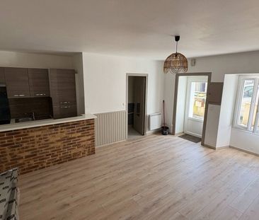 Location Maison 2 pièces 60m² NIORT 79000 - Photo 2